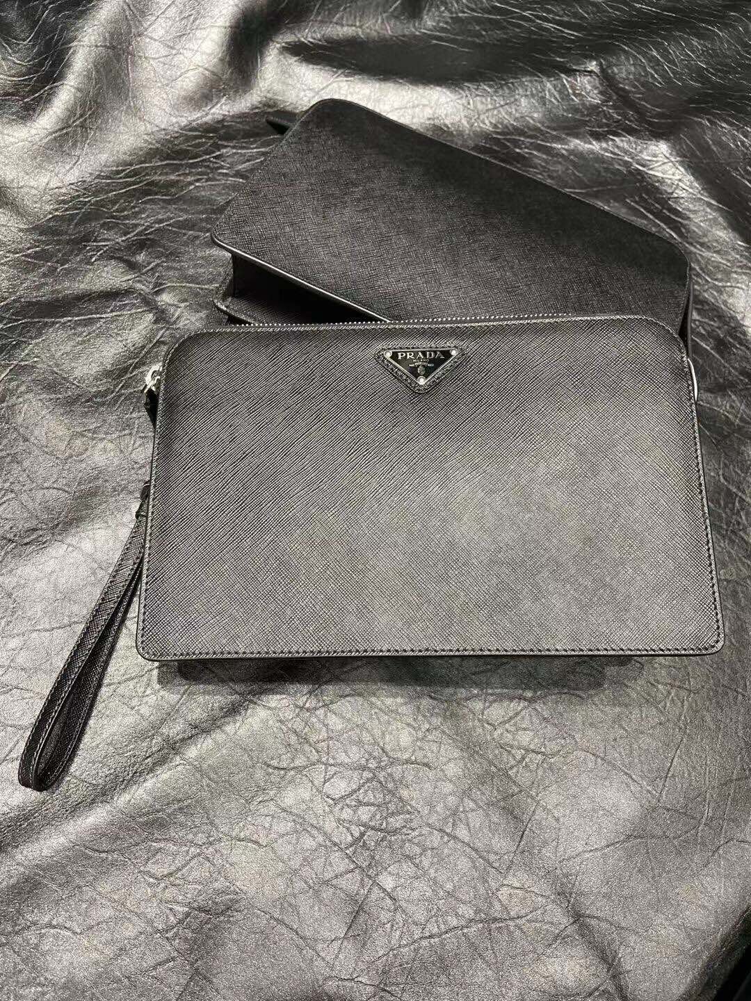 Prada clutch 26 18 5